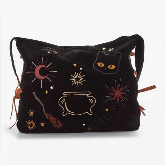 Disney Hocus Pocus Icons Velvet Embroidered Crossbody Bag and Wristlet NWT - Picture 3 of 10